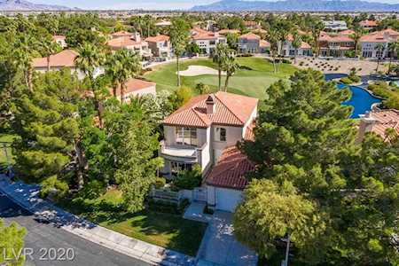 8222 Crow Valley Ln Las Vegas, NV 89113