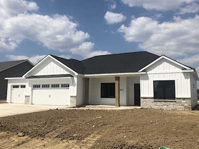 10953 Barrymore Run Roanoke, IN 46783