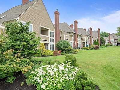 72 S Quinsigamond #2 Shrewsbury, MA 01545