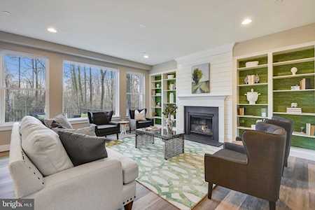 522 Rand Ave Gambrills, MD 21054