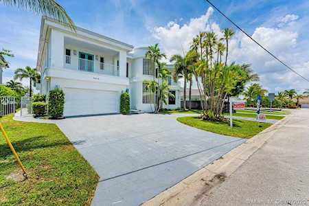 3010 NE 56th Ct Fort Lauderdale, FL 33308