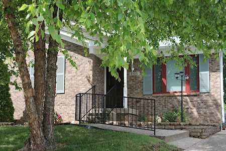 6105 Schreiner Ct Louisville, KY 40219
