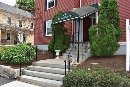 74 School St #23 Waltham, MA 02452