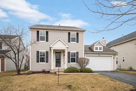 741 Versailles Parkway Oswego, IL 60543