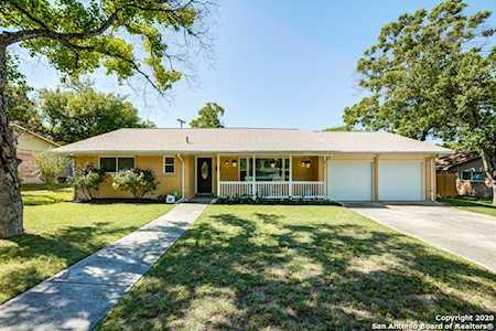 210 Beechwood Ln San Antonio, TX 78216