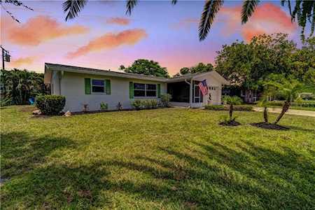 551 Oxford Dr Venice, FL 34293