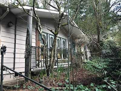 10651 SW Lancaster Rd Portland, OR 97219