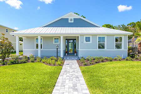 74 Lagoon Way Titusville, FL 32780