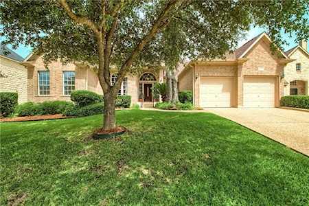 2904 Brittany Point Ln Austin, TX 78738