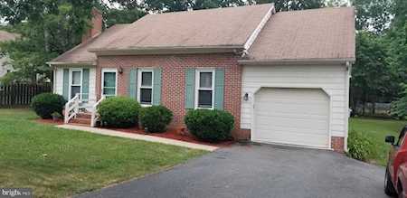 5411 Lee White Ln Fredericksburg, VA 22407