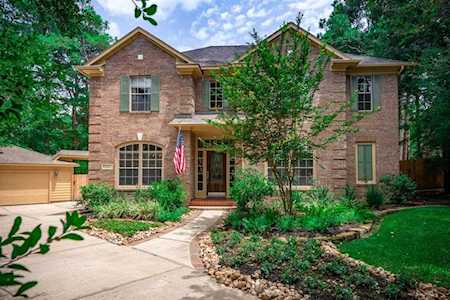 15 Winrock Place The Woodlands, TX 77382