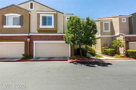 Fairway Pointe at Queensridge Townhomes for Sale | Las Vegas Real Estate