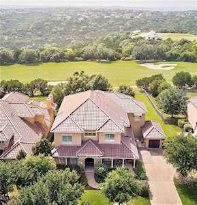 2032 University Club Dr Austin, TX 78732