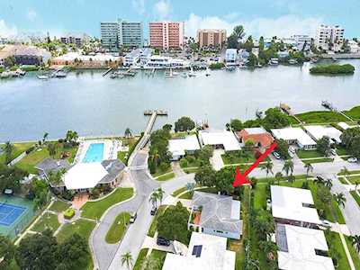 15001 Sovereign Dr Largo, FL 33774