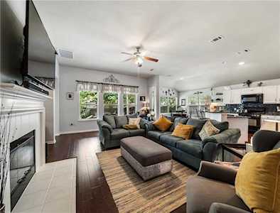 2605 Branding Iron Ln Leander, TX 78641