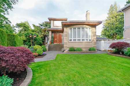6768 Maple Street Vancouver, BC V6P 5P3