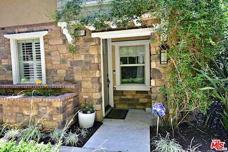6515 6515 1/2 La Mirada Avenue Los Angeles, CA 90038