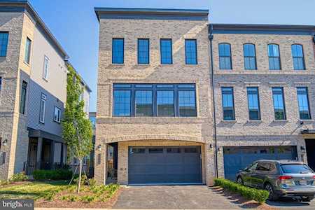 42298 Ashmead Terrace Brambleton, VA 20148