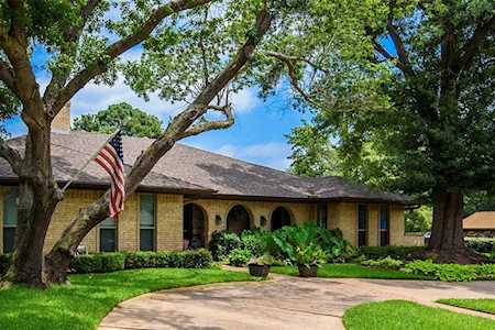 412 Quail Crest Drive Colleyville, TX 76034