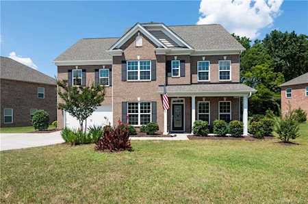 10423 Woodview Circle Charlotte, NC 28277