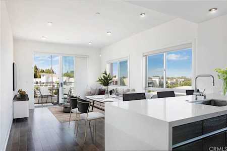 7857 Manchester Avenue #209 Playa Del Rey, CA 90293