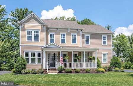 41142 White Cedar Ct Aldie, VA 20105