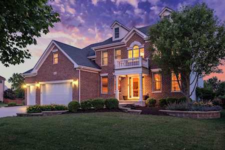 364 Andover Dr Oswego, IL 60543