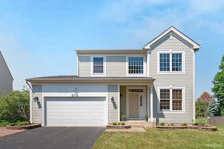 2772 Rosehall Ln Aurora, IL 60503