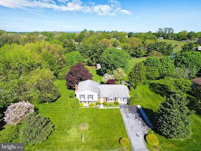 5382 Annapolis Dr Mount Airy, MD 21771