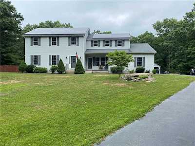 2 Colewood Circle Coventry, RI 02816