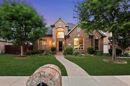 1822 Prairie Creek Trail Frisco, TX 75033