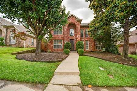 2857 Crestview Drive Lewisville, TX 75067