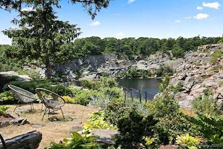 46 Granite St #B Rockport, MA 01966