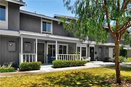 2405 Richmond Way Costa Mesa, CA 92626