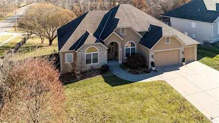 7151 N Norton Ave Gladstone, MO 64119
