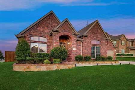 602 Chaucer Court Roanoke, TX 76262