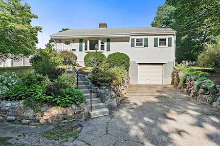 119 Ledgewood Rd Dedham, MA 02026