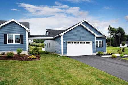47 Compass Circle #25 Boylston, MA 01505