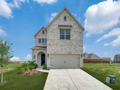 4561 Wilbarger Street Plano, TX 75024