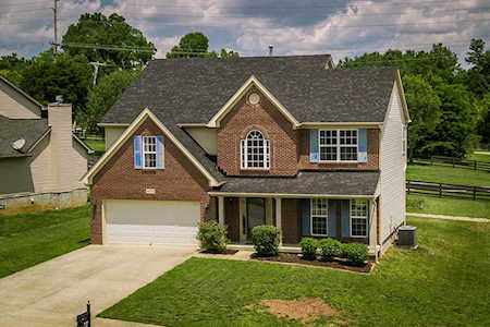 9703 Long Rifle Ln Louisville, KY 40291