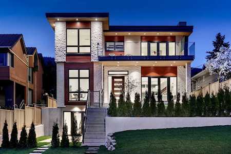 1515 Mathers Avenue West Vancouver, BC V7V 2G6