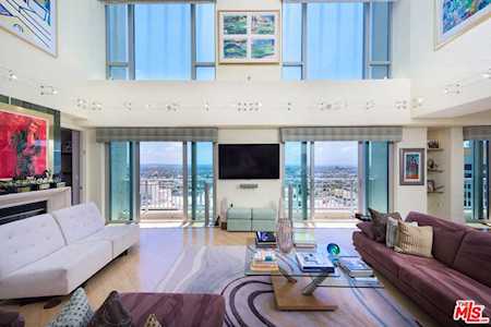 10727 Wilshire Boulevard #PH1 Los Angeles, CA 90024