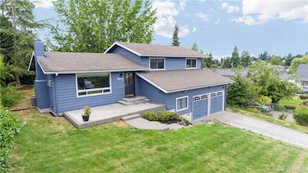 1411 S 260th Place Des Moines, WA 98198