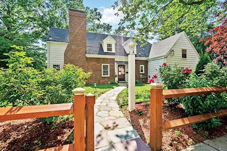 118 Wallis Road Brookline, MA 02467