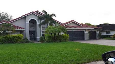 4931 NW 101st Ave Coral Springs, FL 33076