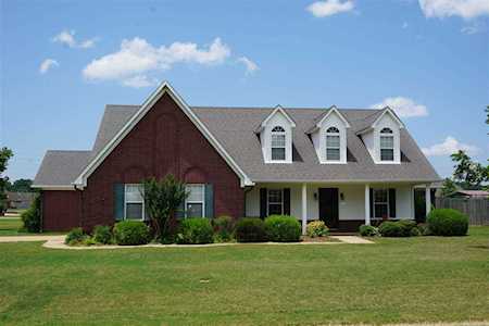 421 Kearns Cir Atoka, TN 38004