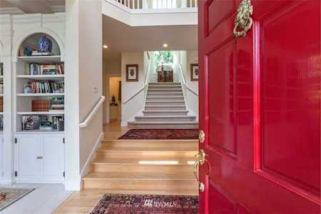6552 156th Ave SE Bellevue, WA 98006