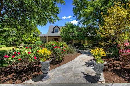 113 Trinity Bluffs Road Aledo, TX 76008