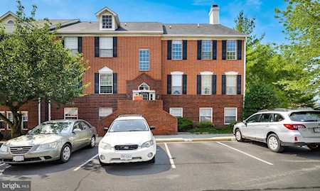 662 Gateway Dr SE #218 Leesburg, VA 20175