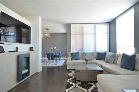 2108 W 12th Avenue #204 Vancouver, BC V6K 2N2
